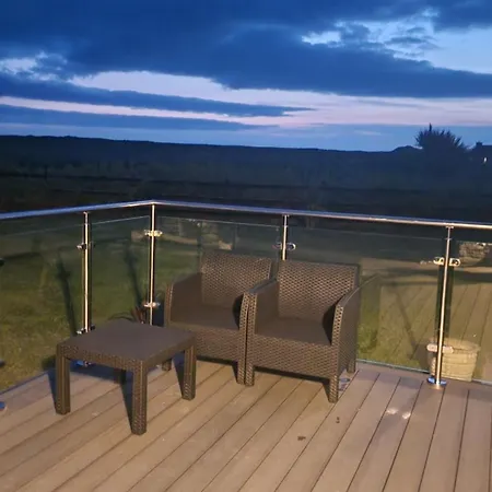 Shanadune Semesterbostad