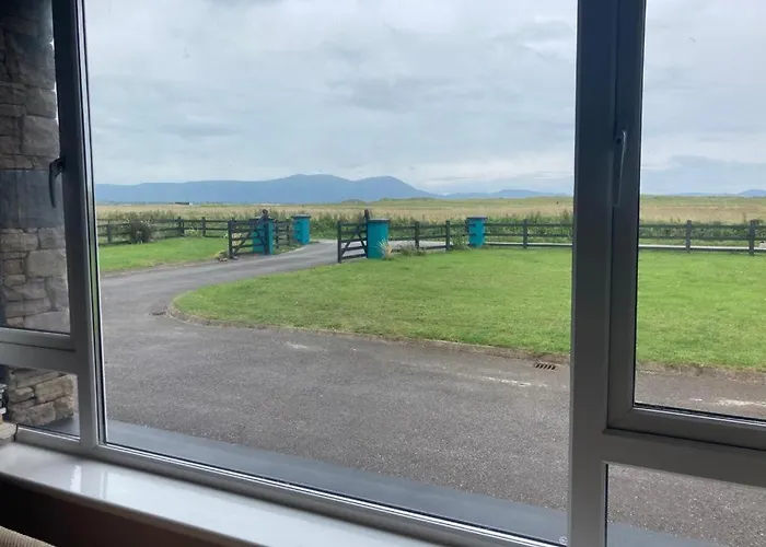 Shanadune Nyaraló *