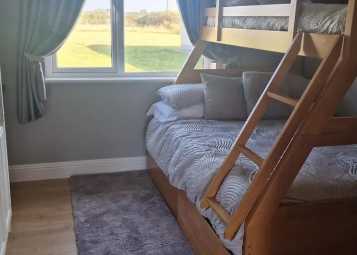 Shanadune Nyaraló *